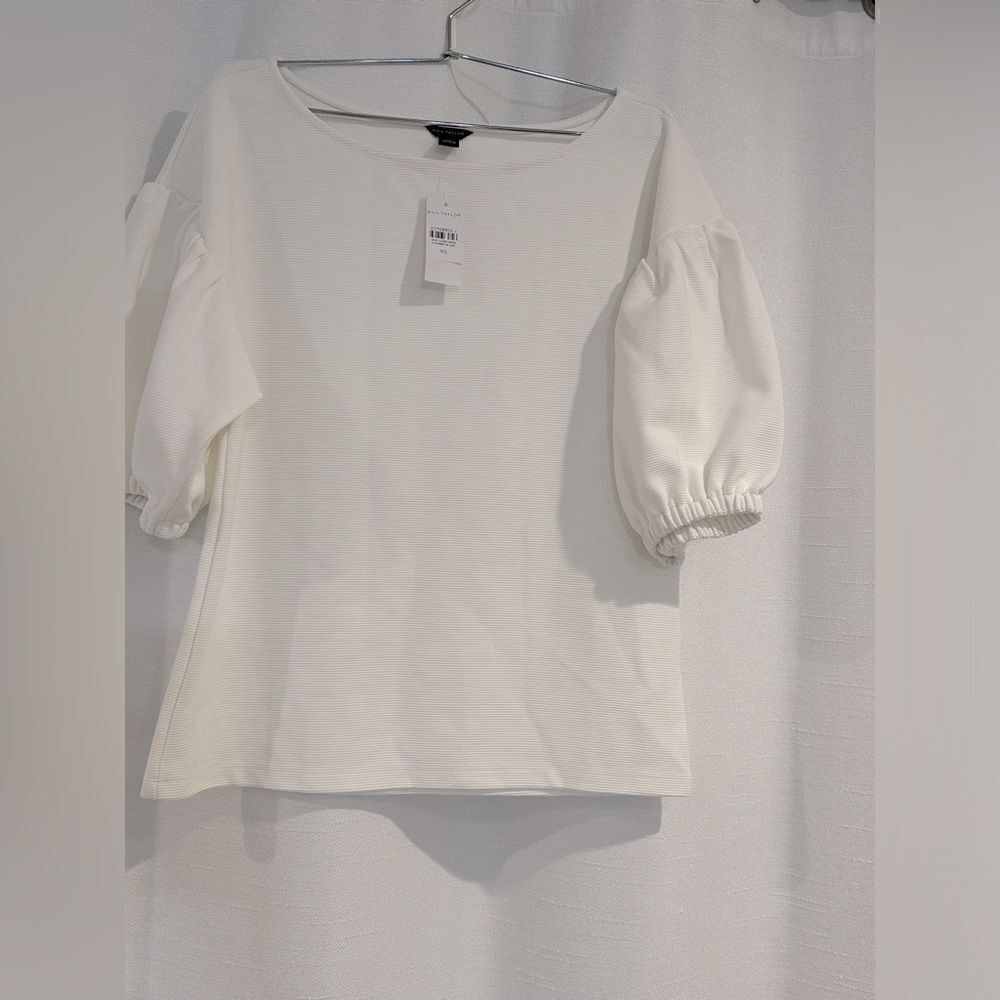 Ann Taylor- Ivory Puff Sleeve Top - New with tag